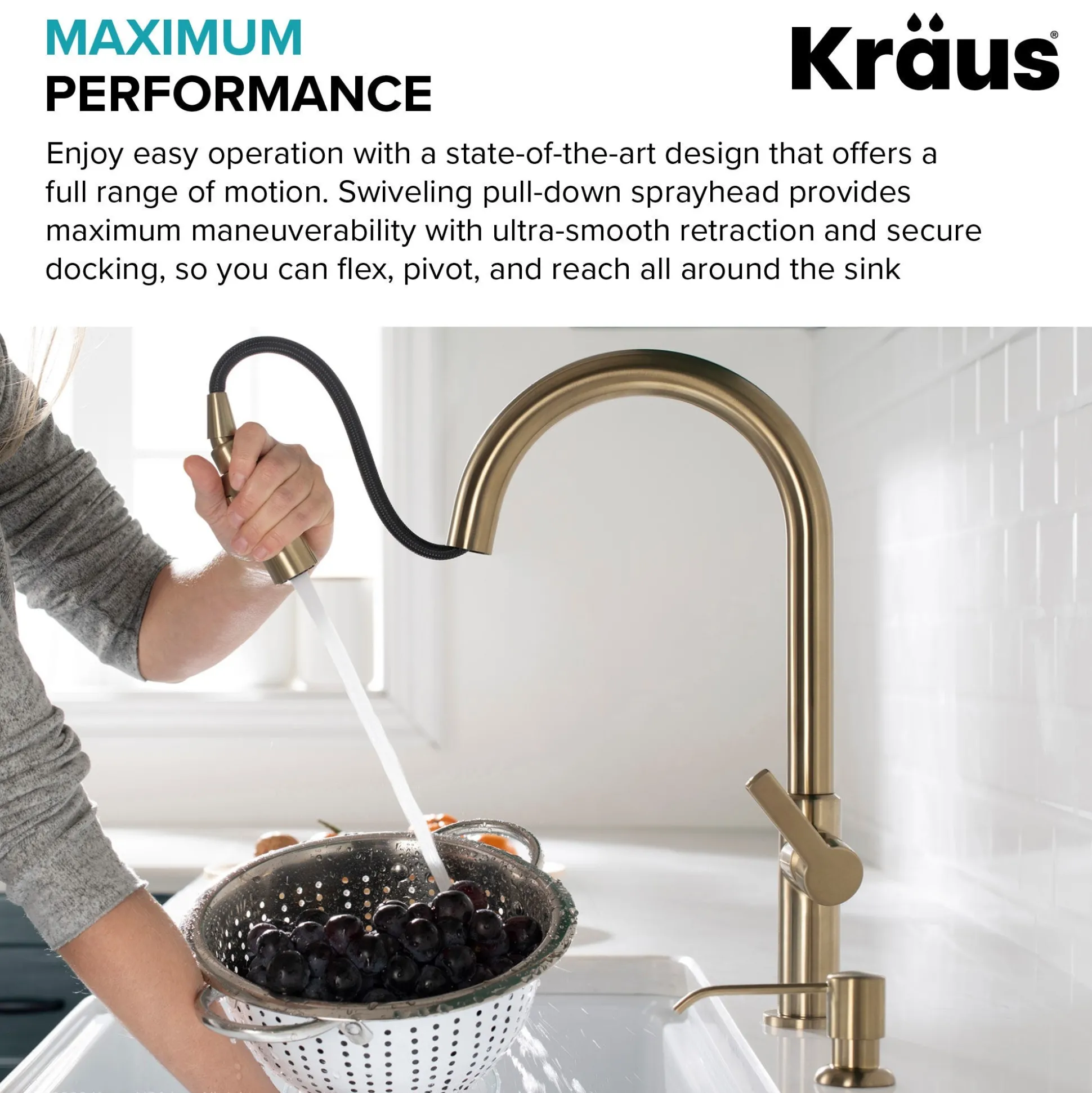 Single Handle Pull Down Kitchen Faucet in Matte Black